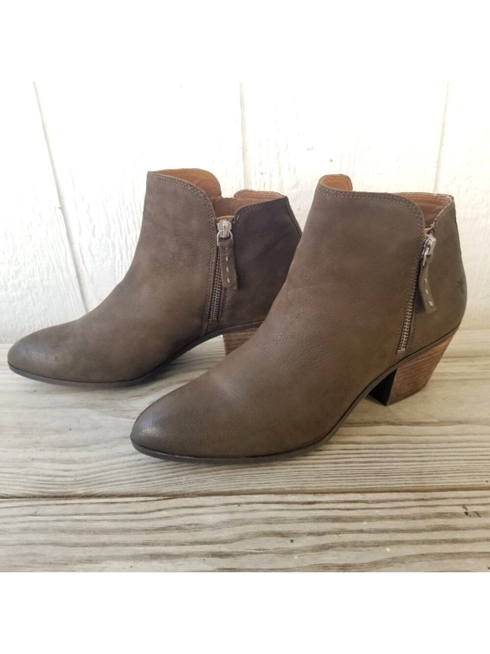 Frye Judith Womens Dark Brown Zip Bootie 10 M 3470014-DBN